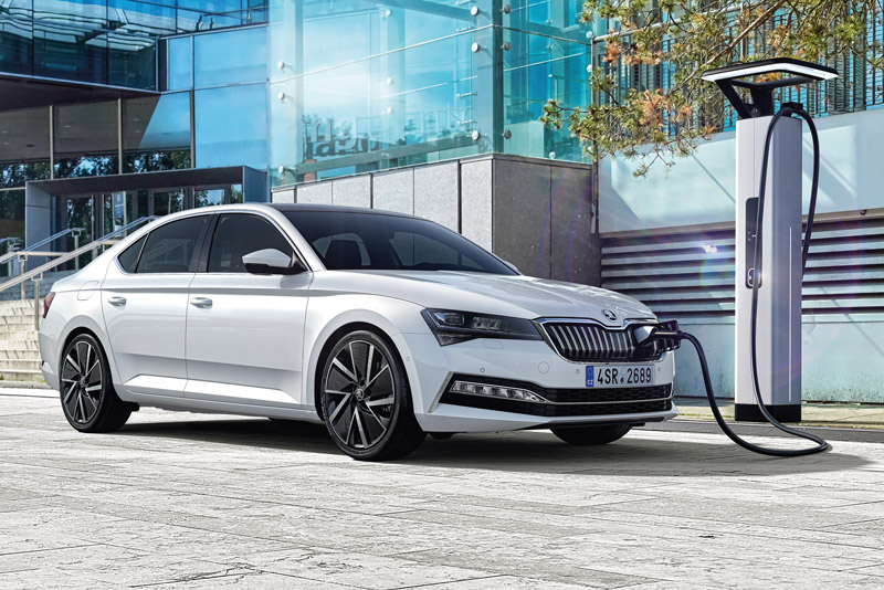 skoda superb iV